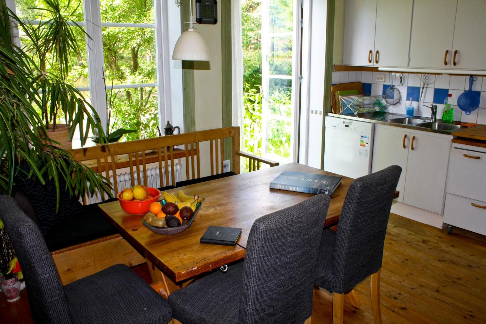 B&B Eco-Village 12 Min From City Stockholm Bagian luar foto